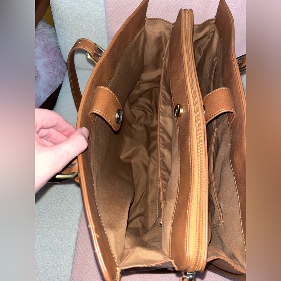 Chic Brown Leather Tote Bag for Laptop - Picture 5 of 9